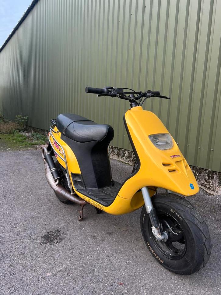 Typhoon 183cc Stage 1 A1 motorscooter, Fietsen en Brommers, Scooters | Piaggio, Zo goed als nieuw, Overige modellen, Tweetakt