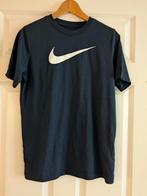Nike shirt donkerblauw 158-170, Ophalen of Verzenden, Zo goed als nieuw, Jongen, Shirt of Longsleeve