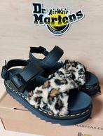 Dr. Martens Voss II Fluffy, Leopard Maat: 43 UK9, Kleding | Dames, Nieuw, Sandalen of Muiltjes, Ophalen of Verzenden, Zwart