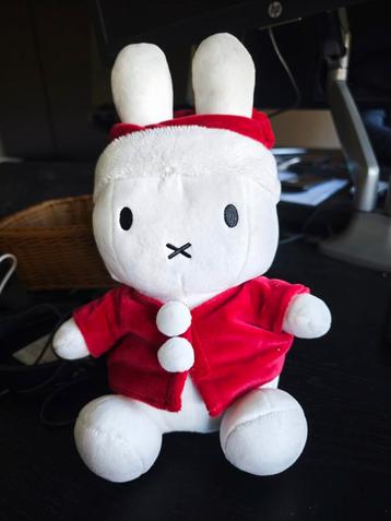 Nijntje Kerst Pluche knuffel- Nieuw - 33 cm beschikbaar voor biedingen