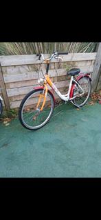 Meisjes fiets 24 Inc werk prima, Fietsen en Brommers, Fietsen | Dames | Omafietsen, Minder dan 47 cm, Ophalen of Verzenden, Zo goed als nieuw