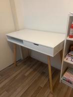 Mooi wit bureau met lade., Huis en Inrichting, Bureaus, Ophalen, Zo goed als nieuw, Bureau
