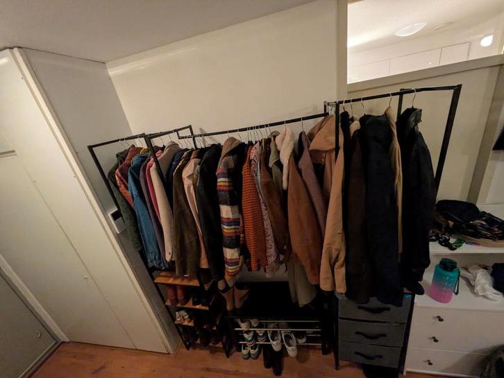 Garderobe met hangruimte en planken, Huis en Inrichting, Kasten | Kledingkasten, Zo goed als nieuw, 150 tot 200 cm, 150 tot 200 cm