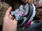 Mooie nikes maat 18,5, Ophalen, Zo goed als nieuw, Meisje, Laarzen