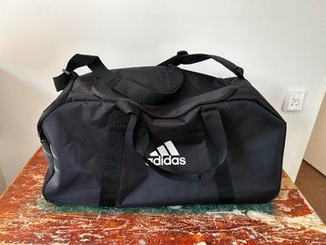 Adidas Sporttas / Weekendtas - Zwart beschikbaar voor biedingen
