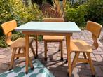Originele retro kleuterschool tafel met stoeltjes, Kinderen en Baby's, Kinderkamer | Tafels en Stoelen, Ophalen, Gebruikt, Tafel(s) en Stoel(en)