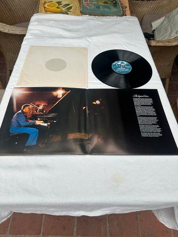Ray Charles - The Legend Lives LP beschikbaar voor biedingen
