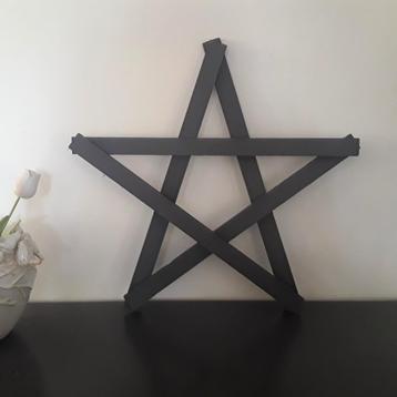 Grote houten ster - diameter circa 50 cm - stoer - sober  beschikbaar voor biedingen