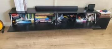 Tv wand kast 210 cm zwart beschikbaar voor biedingen