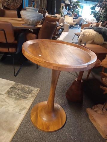 Planten tafel bijzet tafel rond hout beschikbaar voor biedingen