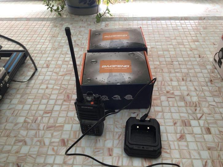 Baofeng Portofoon Set - zo goed als nieuw, Telecommunicatie, Portofoons en Walkie-talkies, Zo goed als nieuw, Portofoon of Walkie-talkie