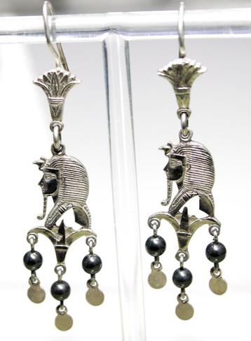 Prachtige Egyptische Zilver Art Deco Toetanchamon Oorbellen  beschikbaar voor biedingen