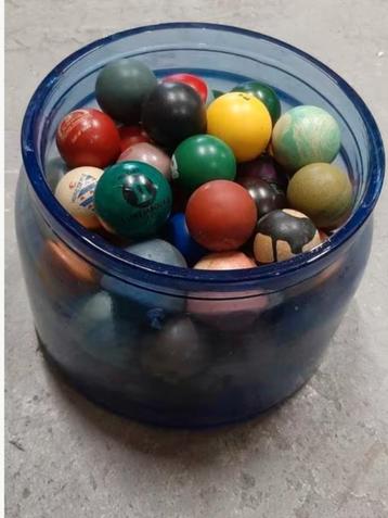 Volle pot mini golfballen voor midgetgolf beschikbaar voor biedingen