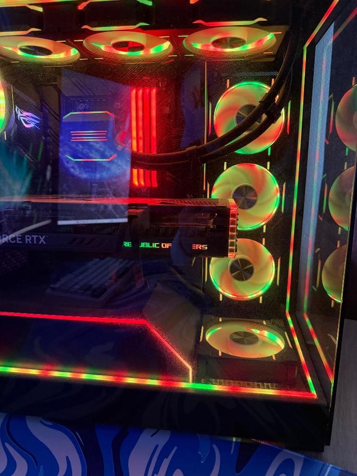 Tekoop high end gaming pc, Computers en Software, Desktop Pc's, Zo goed als nieuw, 4 Ghz of meer, HDD, SSD, 64 GB of meer, Met videokaart