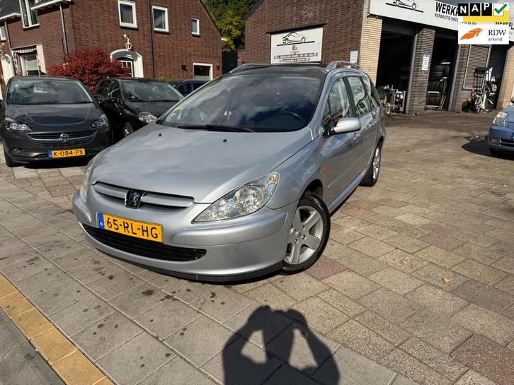Peugeot 307 SW 2.0 16V Premium AUTOMAAT/CLIMA/PANO DAK/NAP, Auto's, Peugeot, Bedrijf, Te koop, ABS, Airbags, Airconditioning, Boordcomputer