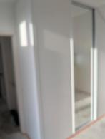 Ruime Garderobekast met Schuifdeuren, Huis en Inrichting, Kasten | Kledingkasten, Ophalen, Gebruikt, 200 cm of meer, Met hangruimte