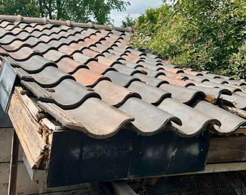 Ca 200 Dakpannen Gebr. Feijen Reuver zijn al van dak gehaald beschikbaar voor biedingen