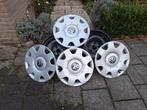 Stalen velgen 16 inch met  wieldoppen VW Golf e.a. modellen, Auto diversen, Wieldoppen, Ophalen, Gebruikt