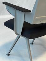 Resort stoel Friso Kramer vintage Ahrend de Cirkel antraciet, Gebruikt, Vintage, Ophalen of Verzenden, Metaal