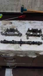 Honda 750 nokkenas plus  lagerbokken, Motoren, Ophalen of Verzenden