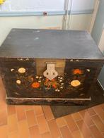 Chinese Kist met Bloemmotieven, Antiek en Kunst, Antiek | Meubels | Kasten, Ophalen