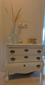 Vintage wit buikkastje, Huis en Inrichting, Ophalen, Gebruikt, 25 tot 50 cm, 50 tot 100 cm