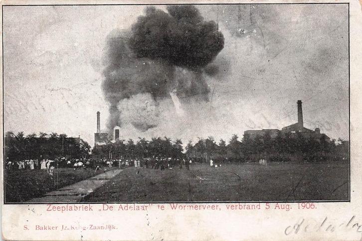 JL832 Wormerveer Brand Zeepfabriek de Adelaar 1906, Verzamelen, Ansichtkaarten | Nederland, Gelopen, Noord-Holland, Voor 1920