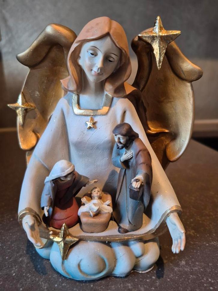 Polystone Engel met Kerststal in Doos, Diversen, Kerst, Zo goed als nieuw, Ophalen of Verzenden