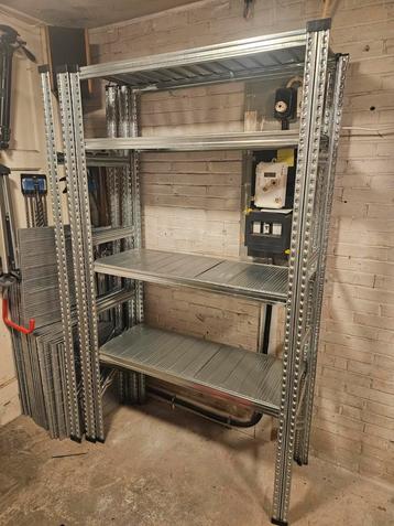 Metalen Stellingkast 450 lang, 200h, 40d en 20 liggers. beschikbaar voor biedingen