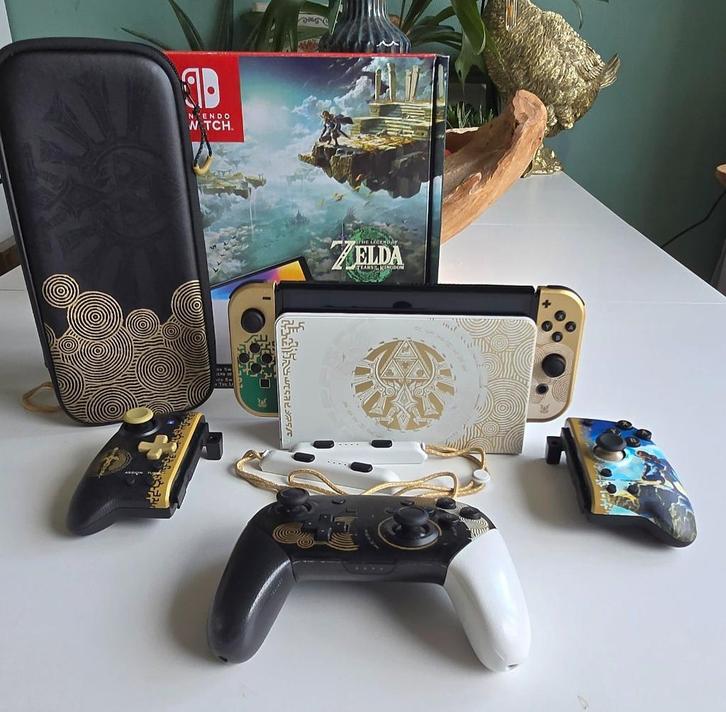 Nintendo Switch - Zelda's Collector's Edition & toebehoren, Spelcomputers en Games, Games | Nintendo Switch, Zo goed als nieuw