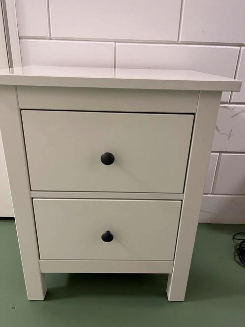 Ikea Hemnes nachtkastje, Huis en Inrichting, Slaapkamer | Nachtkastjes, Zo goed als nieuw, Hout, Ophalen