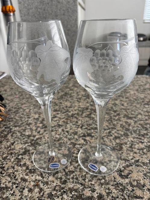 Antieke Bohemia Crystal wijnglazen met Druivenmotief, Antiek en Kunst, Antiek | Glas en Kristal, Ophalen of Verzenden