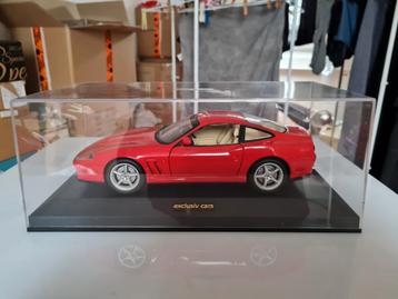 Ferrari Maranello rood 1:18 ( UT Models ) beschikbaar voor biedingen