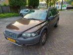 Volvo V70 2.4 T XC 4WD AUT 2002 Bruin, Auto's, 1800 kg, Beige, Bruin, Stationwagon