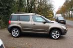 Skoda Yeti 1.2 TSI Adventior, Airco Automaat, Trekhaak, 1032, Auto's, Skoda, Gebruikt, 680 kg, 4 cilinders, Bruin