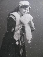 Antieke Kaart uit 1908 - Meisje met Schaatsen, Verzamelen, Ansichtkaarten | Themakaarten, Verzenden, Voor 1920, Gelopen, Kinderen