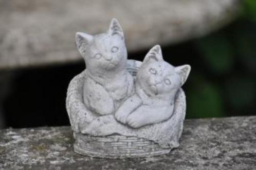betonnen beeld / katten in mand, Tuin en Terras, Tuinbeelden, Nieuw, Dierenbeeld, Beton, Ophalen