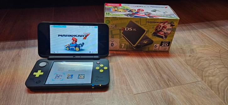 NEW Nintendo 2DS XL + 12 Games!, Spelcomputers en Games, Spelcomputers | Nintendo 2DS en 3DS, Gebruikt, 2DS XL, Zwart, Met games