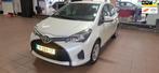 Toyota Yaris 1.3 VVT-i Aspiration 1e eigenaar NAP Airco...., Euro 5, 4 cilinders, Wit, Bedrijf