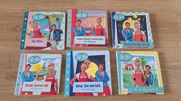 8 kinderboeken van Juf Roos beschikbaar voor biedingen