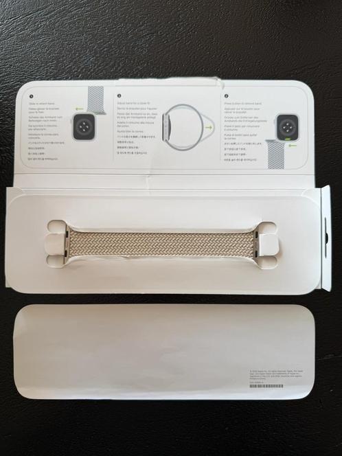 Originele Apple Watch Braided Solo Loop Band - Maat 6, Sieraden, Tassen en Uiterlijk, Horloges | Dames, Zo goed als nieuw, Polshorloge