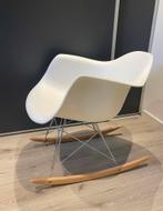 Witte Schommelstoel - Modern Design, Huis en Inrichting, Stoelen, Ophalen, Kunststof, Wit, Zo goed als nieuw