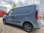 Fiat Doblo Cargo 1.3 MJ 16V 90pk 2016 in unieke blauwe kleur, Voorwielaandrijving, Euro 5, Stof, Zwart