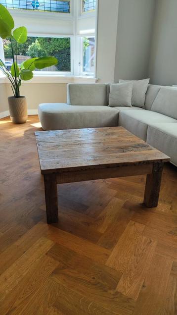 Salontafel van sloophout  beschikbaar voor biedingen
