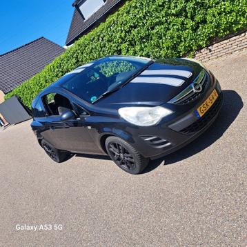 Opel Corsa 1.2 16V 3D 2012 Zwart APK NIEUW INRUIL MOGELIJK beschikbaar voor biedingen