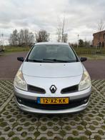 Renault Clio 1.2 16V 75 pk 3D 2007 Grijs, Auto's, Renault, Voorwielaandrijving, 535 kg, 74 pk, 4 cilinders