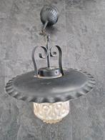 Vintage Hanglamp met Glazen Kap, Gebruikt, Vintage, Ophalen of Verzenden, Glas