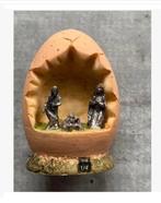 Kerststal in ei vorm 5,5 cm, metalen beeldjes, Antiek en Kunst, Antiek | Religie, Ophalen of Verzenden