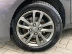 Toyota Yaris 1.0 VVT-i Comfort | AIRCO | CAMERA | NAVI | BLE, Stof, Gebruikt, Zwart, Origineel Nederlands