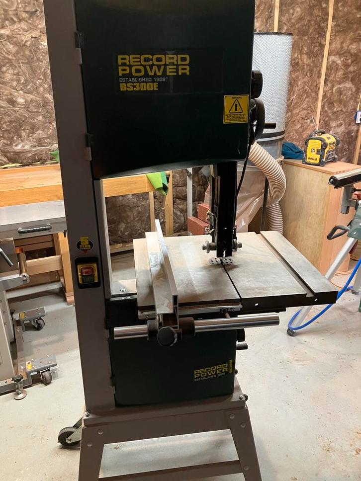 Record Power BS300E Lintzaagmachine - Gebruikt, Doe-het-zelf en Verbouw, Gereedschap | Zaagmachines, Gebruikt, Lintzaag, 600 tot 1200 watt